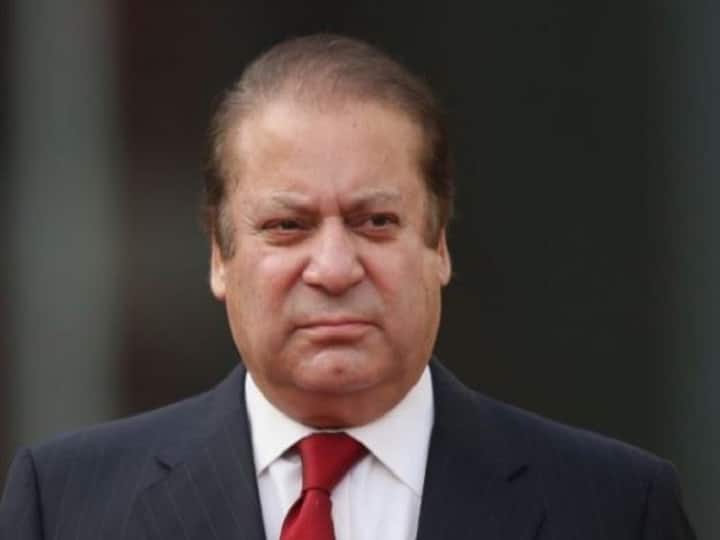 Nawaz Sharif refused to be sent to another hospital नवाज शरीफ का दूसरे अस्पताल में जाने से इंकार, कहा- इमरान सरकार के सामने घुटने टेकने की बजाए मैं मरना पसंद करूंगा