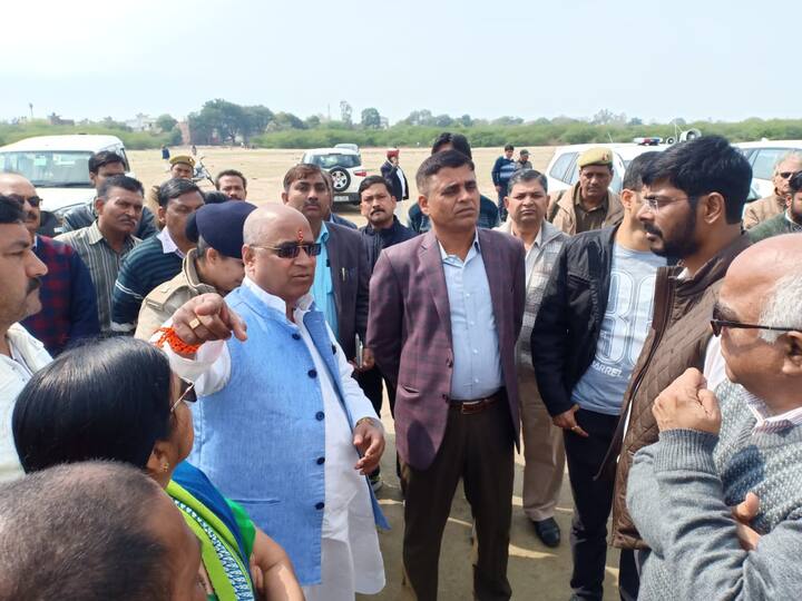 अनंत देव ने बताया कि पुलिस प्रशासन के सामने कुछ चुनौतियां हैं. उन्होने बताया कि रूट डायवर्जन किया गया है, ऊंची बिल्डिंग पर रूफ टॉप दिए गए है, स्नाइपर्स को तैनात किया गया है. इसके साथ-साथ एंटी ड्रोन डिवाईस डिटेक्टिव डिवाइस लगाई गई है और 8 मार्च को किसी को भी ड्रोन उड़ाने की इजाजत नहीं दी गई है. अगर ऐसा हुआ तो ड्रोन उड़ाने वालों  के खिलाफ सख्त कार्रवाई की जाएगी.