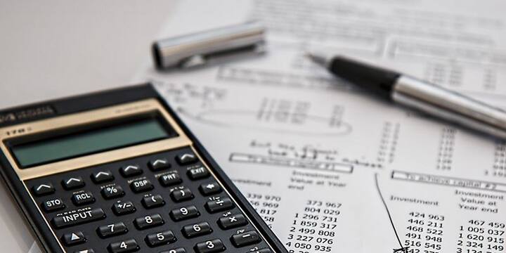 एनपीएस में निवेश करने से धारा 80सीसीडी (1बी) के तहत 50,000 रुपये का अतिरिक्त लाभ प्राप्त होता है.