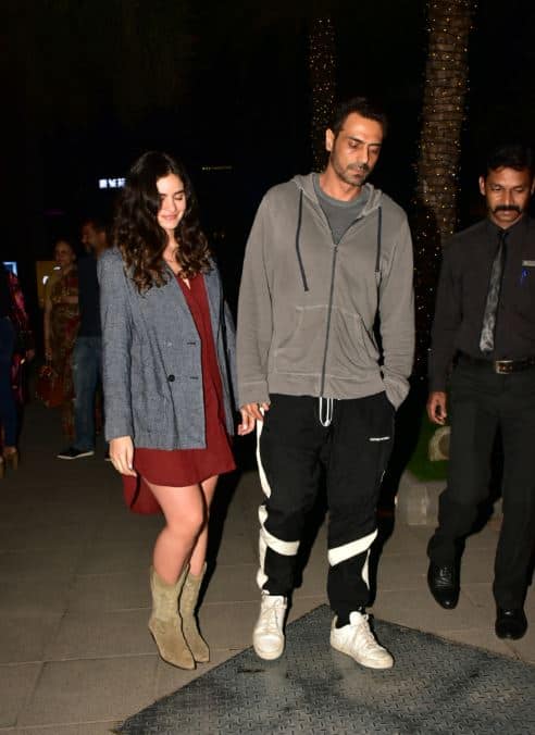 गौरतलब है कि अर्जुन रामपाल ने साल 2001 में आई फिल्म ‘प्यार इश्क और मोहब्बत’ से बॉलीवुड में डेब्यू किया था. पिछले साल उनकी फिल्म ‘पलटन’ बड़े पर्दे पर रिलीज़ हुई लेकिन इसे कुछ खास पसंद नहीं किया गया.