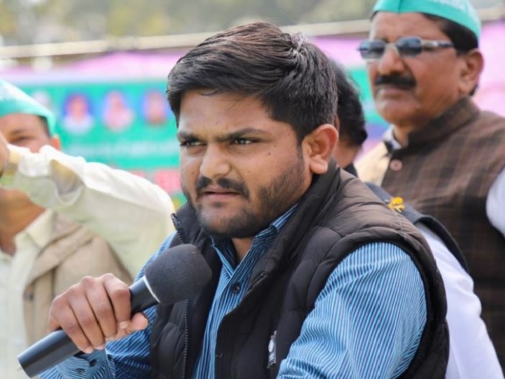 Lok Sabha Election 2019: Patidar leader Hardik Patel may join Congress, Alpesh Thakor may go to BJP in Gujarat अल्पेश ठाकोर छोड़ सकते हैं राहुल गांधी का साथ, हार्दिक पटेल 12 मार्च को कांग्रेस में होंगे शामिल