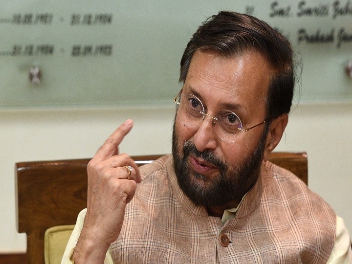 On China, Prakash Javadekar said - 'India is a proponent of peace but does not consider it right to be manipulated' चीन पर प्रकाश जावड़ेकर ने कहा- 'भारत शांति का पक्षधर लेकिन छेड़छाड़ किये जाने को ठीक नहीं समझता'