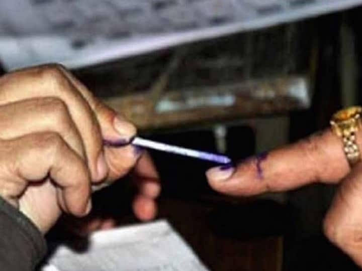 Delhi State Election Commission took action against dip director ANN MCD उपचुनाव: दिल्ली स्टेट इलेक्शन कमीशन की कार्रवाई, आचार संहिता उल्लंघन के मामले में DIP डायरेक्टर को ट्रांसफर करने का आदेश किया जारी