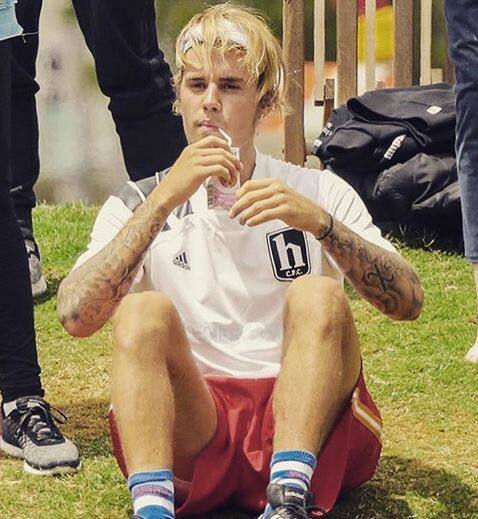 हालांकि जस्टिन ने लिखा कि वे हार नहीं मानेंगे. ये भी लिखा कि मैं हमेशा फिर से सफल शुरुआत करता रहा हूं इसलिए मैं चिंतित नहीं हूं. बस आप लोगों से मेरे लिए प्रार्थना करने के लिए कहता हूं. भगवान हमेशा भरोसेमंद रहे हैं और आपकी प्रार्थना वास्तव में काम करती है.