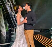 दिव्यांका और विवेक के किस में च्युइंग गम बना \'कबाब में हड्डी\'