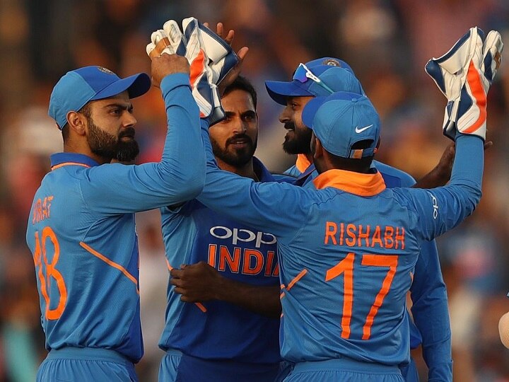India vs Australia: series final on feroz shah kotla ground India vs Australia: सीरीज का आखिरी मुकाबला आज, कोटला के मैदान पर टीम इंडिया को फिर तंग कर सकती है ओस