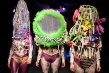 पहले नहीं देखा होगा ऐसा फैशन शो, जिसमें मॉडल्स के चेहरे ही छुपे हुए हैं, देखें तस्वीरें