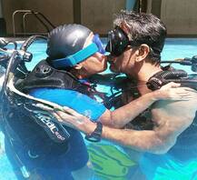 अभी भी मिलिंद और अंकिता का चल रहा है हनीमून पीरियड, देखें रोमांस की उनकी ये तस्वीरें