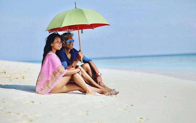 आपको बता दें, दोनों मालदीप में वैकेशन मना रहे हैं. 