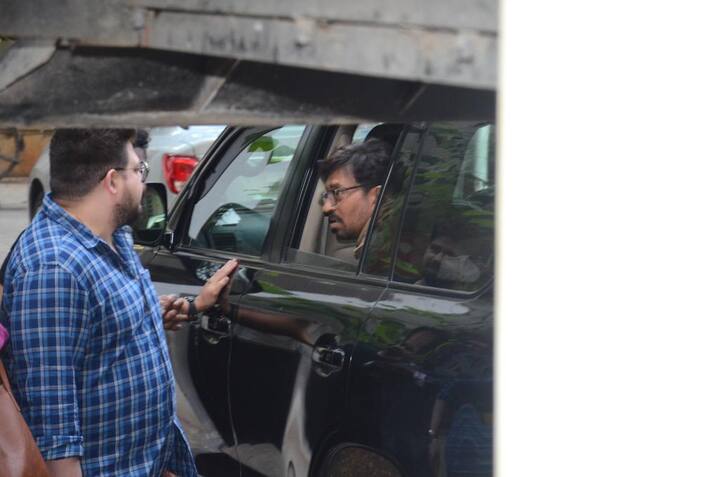 ऐसी खबरें हैं कि इरफान की सेहत अब ठीक है और वो जल्द ही अपनी फिल्म 'हिंदी मीडियम 2' की शूटिंग शुरू करने वाले हैं.