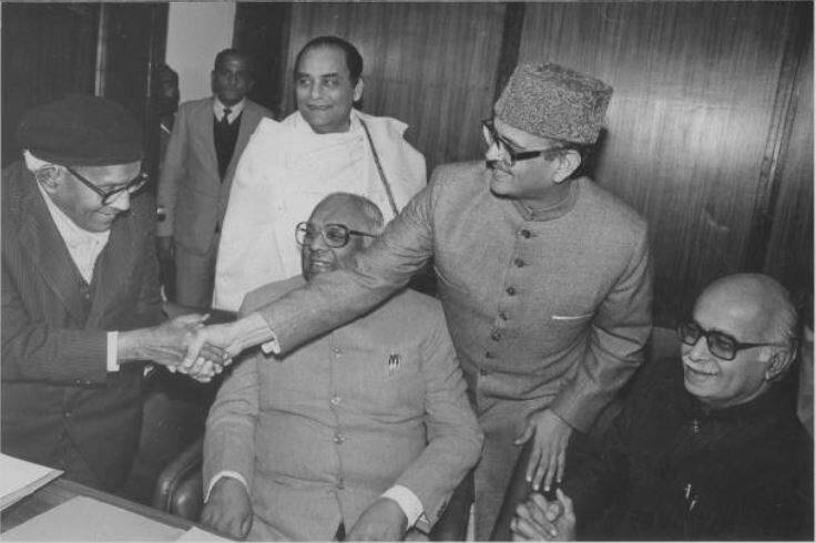 Election Flashback: जब पहली बार 21 साल के बजाए 18 साल के युवाओं ने लिखी 9वीं लोकसभा की किस्मत