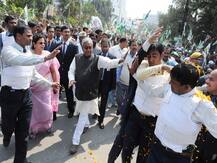 बिहार: ताबड़तोड़ रैलियां करेंगे नीतीश कुमार, जेडीयू ने बुक किया हेलिकॉप्टर