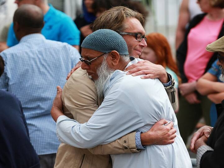 What took big tech so long to remove videos of New Zealand mosque attack? ऐसी क्या मजबूरी है? आखिर क्यों न्यूजीलैंड लाइव शूटिंग के वीडियो Youtube और Facebook घंटों तक नहीं रोक पाए