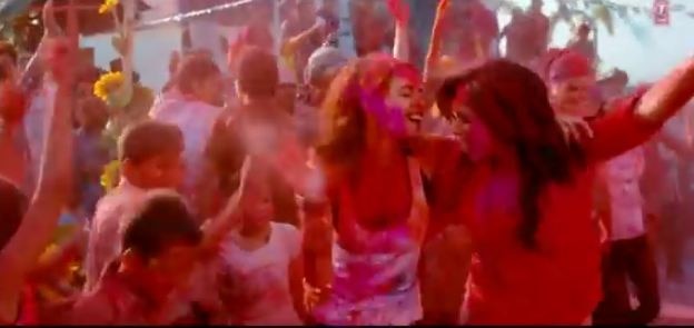 Holi 2019: होली पर इस बार अपडेट कर लें अपनी प्लेलिस्ट, होली का रोमांच हो जाएगा दोगुना