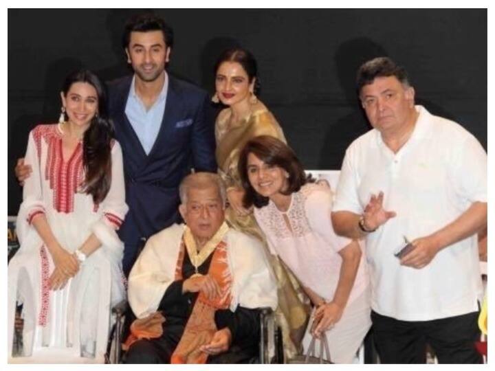 Rishi Kapoor, Amitabh Bachchan remember Shashi Kapoor on 81st birth anniversary शशि कपूर की जयंती पर इमोशनल हुए ऋषि कपूर, कई दिग्गज सितारों ने भी याद किया