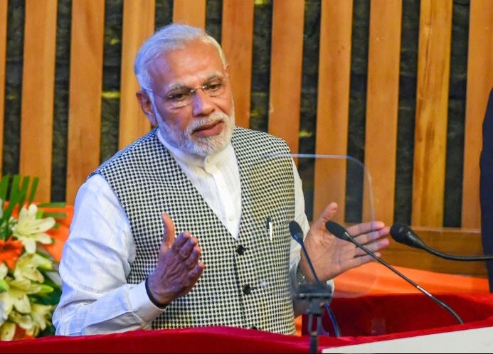 PM Modi will interact with people who have joined the 'Main Bhi Chowkidar' campaign On March 31 चौकीदारी पर आक्रामक हुई BJP, 31 मार्च को पीएम 'मैं भी चौकीदार' से जुड़े लोगों से वीडियो कॉन्फ्रेंसिंग से बात करेंगे