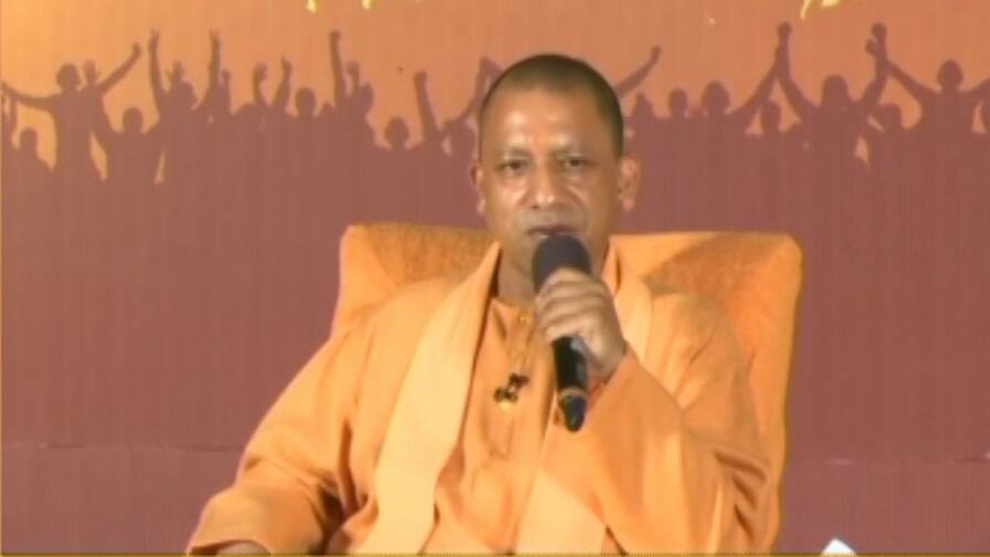 कांग्रेस ने यूपी को बीमारू राज्य बना दिया था, सपा-बसपा के शासनकाल में अराजकता थी, अब सुधरे हालात- योगी yogi adityanath statement on up government two years कांग्रेस ने यूपी को बीमारू राज्य बना दिया था, सपा-बसपा के शासनकाल में अराजकता थी, अब सुधरे हालात- योगी