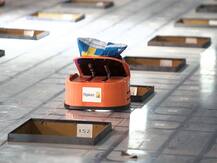 Flipkart लेकर आया एक ऐसा रोबोट जो पिन कोड की मदद से करेगा सामान को अलग, कर्मचारियों को मिली बड़ी राहत