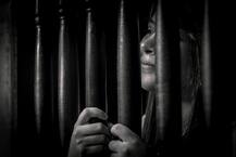 अमेरिकी महिला को 35 साल की जेल, पांच वर्षीय बेटे की पीट-पीट कर की थी हत्या