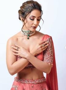 लाल लहंगे में नजर आया हिना खान का ग्लैमरस अवतार, प्रियांक शर्मा के साथ किया रैम्प वॉक