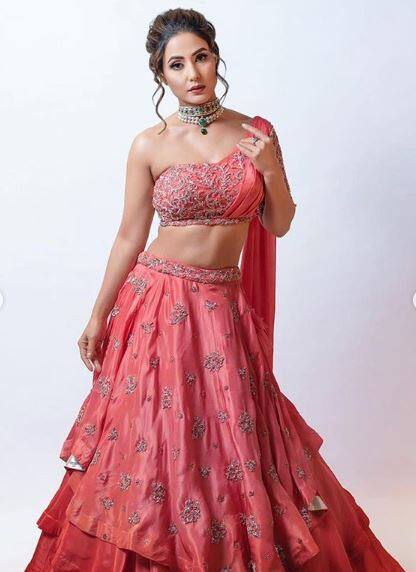 हिना खान ने खुलासा किया है कि वह जल्द ही एक बॉलीवुड फिल्म का हिस्सा बनने जा रही हैं. (तस्वीर-इंस्टाग्राम)