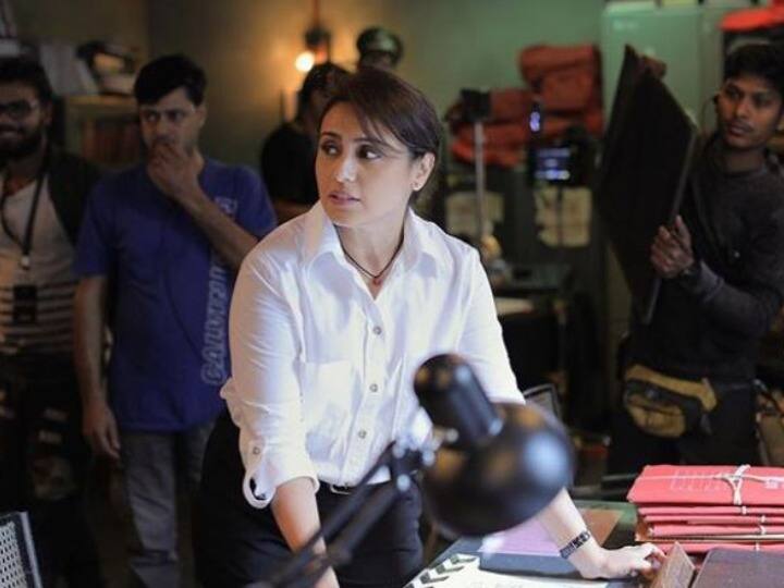 रानी मुखर्जी ने शुरू की 'मर्दानी 2' की शूटिंग, सेट से सामने आई पहली तस्वीर Rani mukerjee starts shooting for mardaani 2 here is her first photo from the set रानी मुखर्जी ने शुरू की 'मर्दानी 2' की शूटिंग, सेट से सामने आई पहली तस्वीर