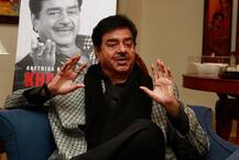 कांग्रेस में शामिल होने में हो रही देरी के बीच शत्रुघ्न सिन्हा बोले- \'हालात कोई भी हो, सीट नहीं बदलेंगे\'