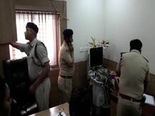 छत्तीसगढ़ के पूर्व सीएम रमन सिंह के दामाद पुनीत गुप्ता के ठिकाने पर पुलिस ने की छापेमारी