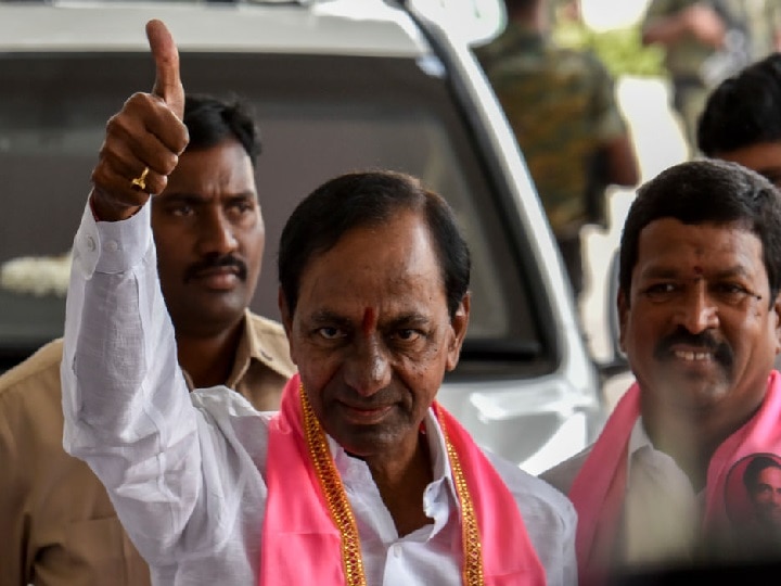 Telangana CM K Chandrasekhar Rao Attacks PM Narendra Modi over surgical strikes तेलंगाना के CM चंद्रशेखर राव का दावा-  मनमोहन सिंह की सरकार में हुई थीं 11 सर्जिकल स्ट्राइक