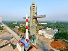 ISRO की बड़ी कामयाबी, दुश्मन देशों पर नजर रखने वाले एमीसेट सहित 29 सैटेलाइट सफलतापूर्वक लॉन्च