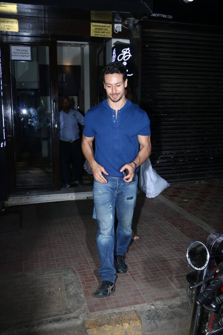 वहीं टाइगर श्रॉफ ने स्टुडेंट ऑफ द ईयर 2 की शूटिंग पूरी कर ली है और वो ऋतिक रोशन के साथ भी एक फिल्म कर रहे हैं.