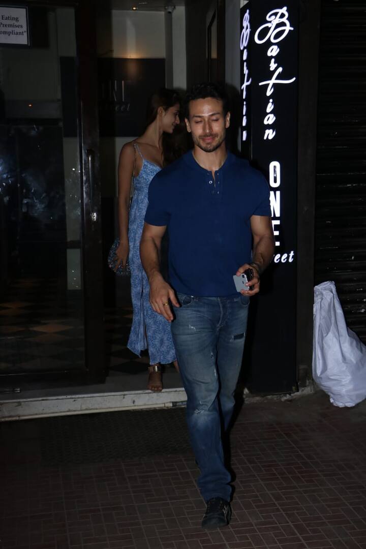 ये दोनों सितारे काफी समय से एक दूसरे को डेट कर रहे हैं और अक्सर ही साथ नज़र आ जाते हैं.