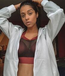 निक जोनास से लेकर रणवीर सिंह तक से जुड़ी हुई है ये रैपर, जानें कौन है ये