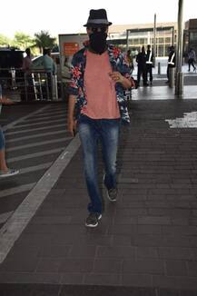 कैंसर का इलाज करवा देश लौटे इरफान खान ने पहली बार मीडिया के लिए किया पोज, सामने आईं ऐसी तस्वीरें