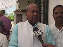 यूपी: प्रियंका गांधी पर बीजेपी नेता की भद्दी टिप्पणी, कहा- \'स्कर्ट वाली बाई अब साड़ी में मंदिर जाने लगी\'