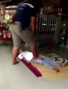 OMG! मसाज थेरेपी के चक्कर में पैरालाइज्ड हो पहुंच गई अस्पताल, जानें कैसे हुआ ये