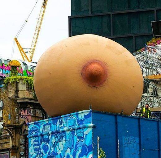 इंस्टाग्राम पर ये तस्वीरें वायरल हो रही हैं. 