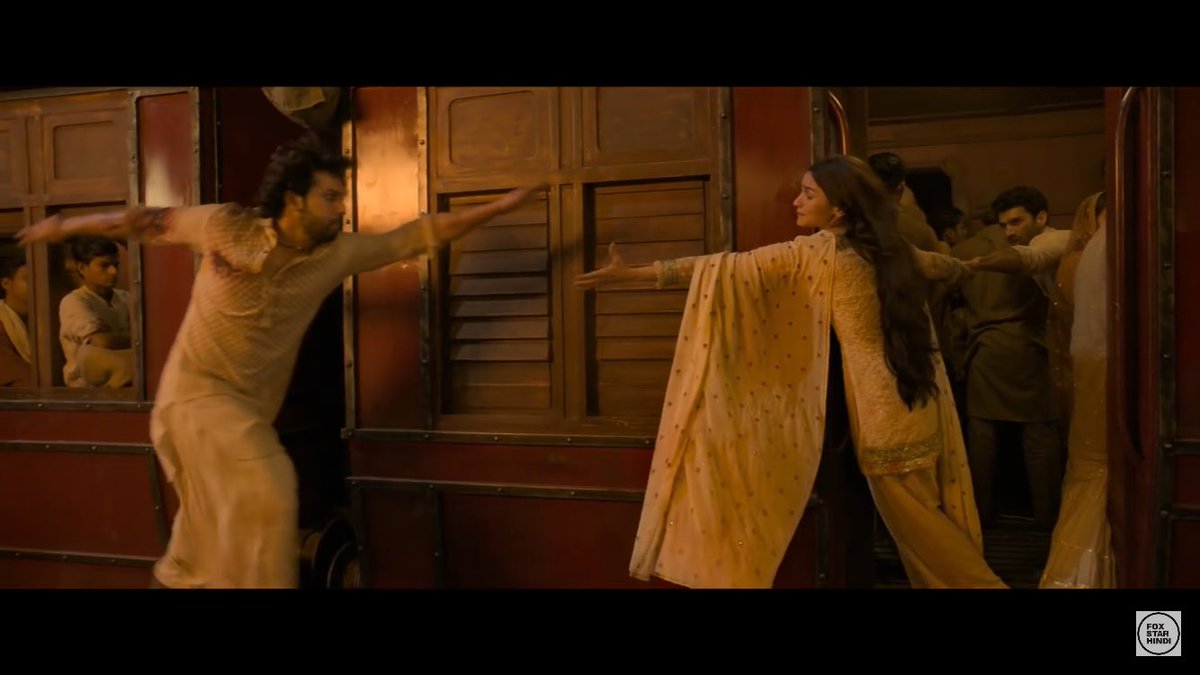 Kalank Trailer: 'कलंक' का दमदार ट्रेलर रिलीज, वरुण-आलिया की लव स्टोरी देख थम जाएंगी सांसेंं