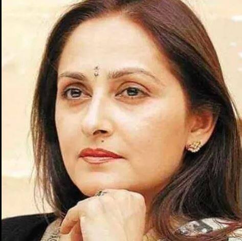 लोकसभा 2019: बॉलीवुड और स्पोर्ट स्टार्स पर बीजेपी-कांग्रेस का दांव, जानिए कौन कहां से हैं मैदान में