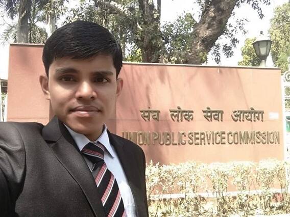 UPSC: पेट्रोल पंप पर पेट्रोल भरने वाले का बेटा बना IAS, संघर्ष भरा रहा इनका जीवन