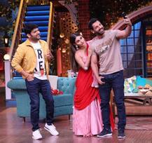 अपनी फिल्म \'रॉ\' के प्रमोशन के लिए कपिल शर्मा के सेट पर पहुंचे मौनी रॉय और जॉन अब्राहम