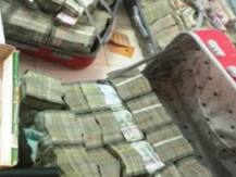 MP में सीएम कमलनाथ के निजी सचिव सहित दो करीबियों पर आयकर का छापा, अबतक 9 करोड़ रुपए बरामद