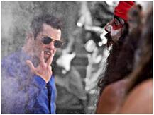 VIDEO: सलमान खान ने साधुओं के साथ किया डांस, सोशल मीडिया पर खूब वायरल है वीडियो