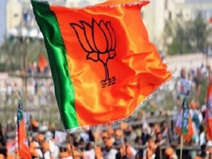 Lok Sabha Elections 2019 BJP caught in the maze of self-laid board, dilemma on candidate in Gorakhpur constituency लोकसभा चुनाव 2019 :खुद की बिछाई बिसात के चक्रव्यूह में उलझ गई BJP, गोरखपुर सीट पर उम्मीदवार को लेकर पेंच ही पेंच