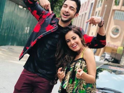 बिग बॉस 12: सृष्टि रोडे ने रोहित सुंचाती को किया बर्थडे विश, लिखा- दुनिया तुम्हें बदल न पाये बिग बॉस 12: सृष्टि रोडे ने रोहित सुंचाती को किया बर्थडे विश, लिखा- दुनिया तुम्हें बदल न पाये