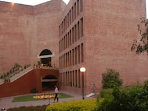 IIM अहमदाबाद में 10 और लोग कोरोना पॉजिटिव, अब तक 64 मामले आए सामने
