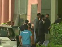 अलगाववादी नेता मीरवाइज से NIA की पूछताछ जारी, आतंकवादियों के फंडिंग का है मामला