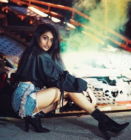 आप भी देखिए इनकी ये खूबसूरत तस्वीरें. 