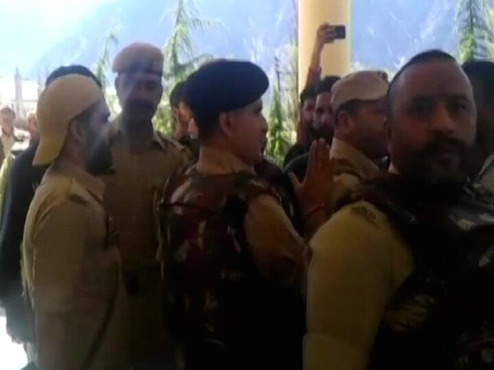 Jammu Kashmir Terrorist Attack RSS leader PSO shot dead in Kishtwar जम्मू-कश्मीर: आतंकी हमले में RSS नेता घायल, पीएसओ की मौत