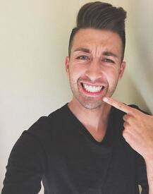 हैरतअंगेज! अपनी बहन को किस करते हुए इस आदमा ने वीडियो शेयर किया, इसके बाद जो हुआ जानकर दंग रह जाएंगे आप